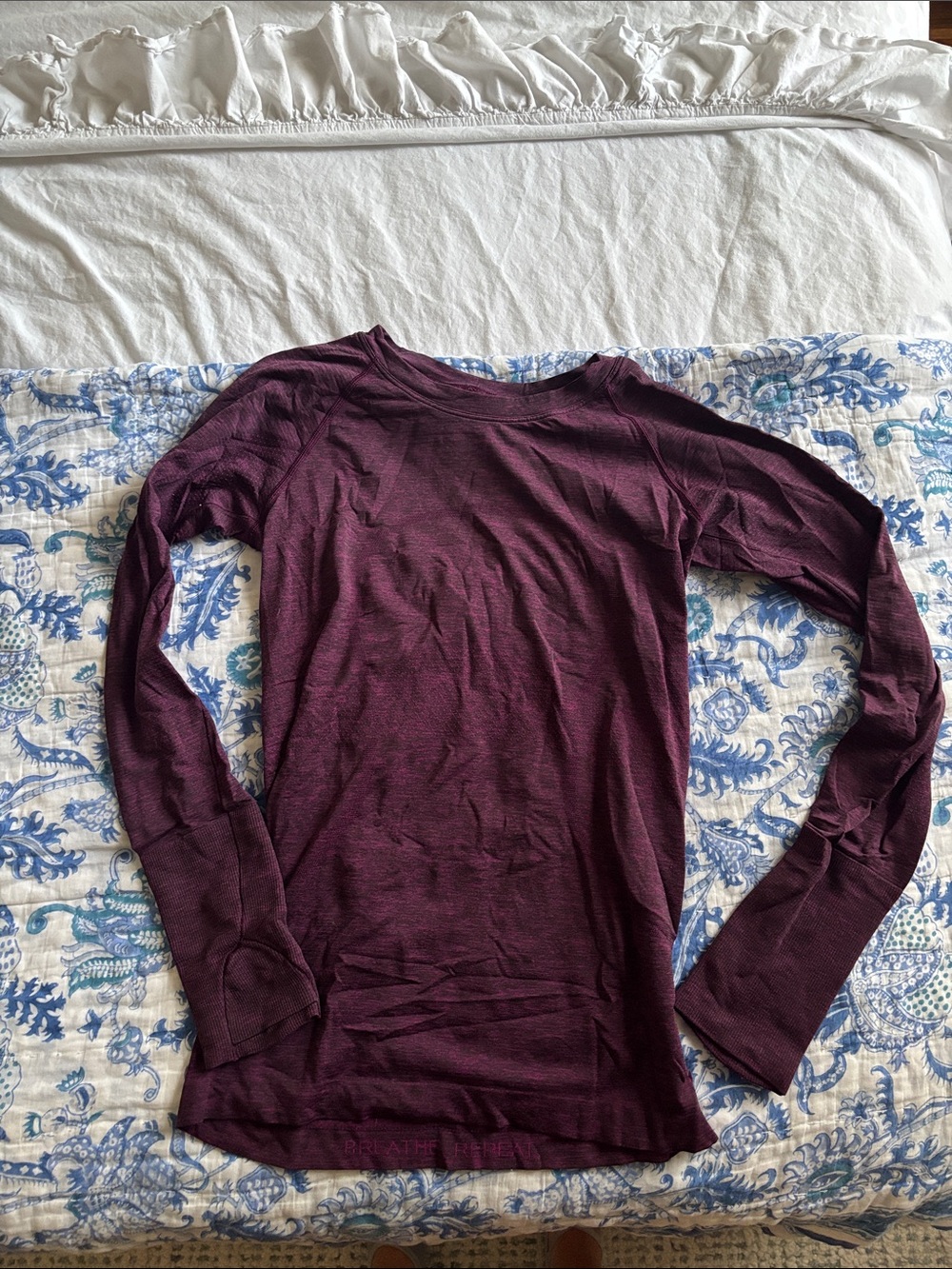 Lululemon Long Sleeve Workout Top Size 6
